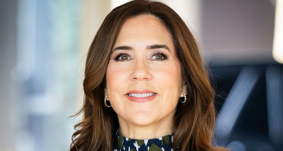 La reine Mary assiste à l&rsquo;événement de Noël alors que la princesse Kate se prépare pour son service de chants de Noël annuel