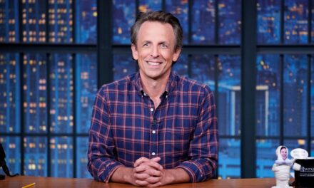 Adelaide, 4 ans, la fille de Seth Meyers, charme les téléspectateurs dans un adorable moment de Late Night