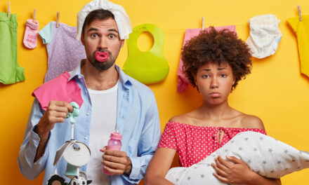 Un sexologue révèle les plus grands ennemis du sexe après la maternité – et les solutions