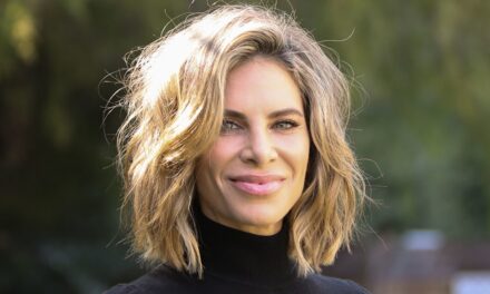 Jillian Michaels surprend les fans avec une nouvelle vidéo de son fils Phoenix, rarement vu, qui a l&rsquo;air « déjà si adulte »