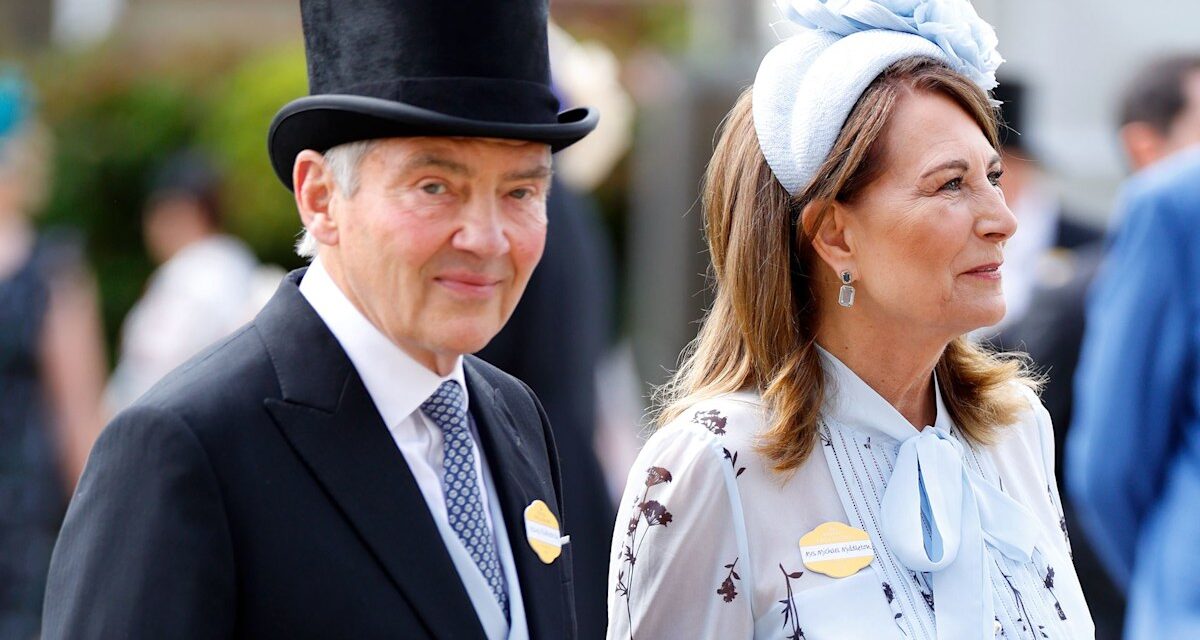 Carole et Michael Middleton ont fait front uni pour soutenir la princesse Kate lors d&rsquo;un service de Noël poignant – meilleures photos