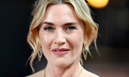 La prise de conscience de la quarantaine de Kate Winslet qui a conduit à la réalisation du premier film Netflix de son fils, Goodbye June