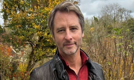 Rencontrez les trois enfants de Chesney Hawkes et sa femme depuis près de 30 ans