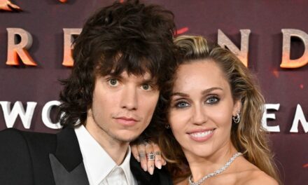 Maxx Morando et Miley Cyrus : de leur rencontre aux détails de leurs fiançailles