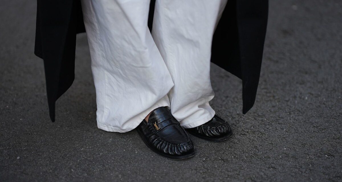 Les mocassins froncés sont officiellement disponibles – découvrez nos favoris