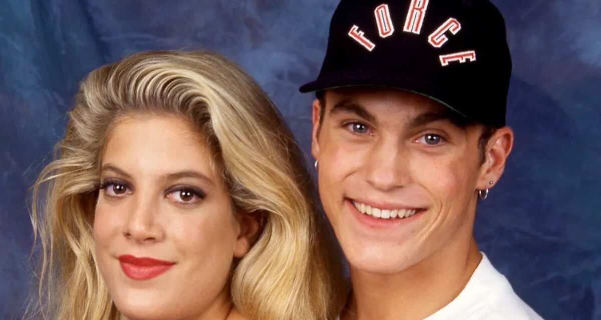 Les stars de Beverly Hills 90210 sont si différentes lorsqu&rsquo;elles se réunissent sur le tapis rouge