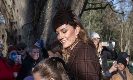 La princesse Kate portait cette tendance approuvée par la rédactrice de mode le jour de Noël à Sandringham – et vous l&rsquo;avez peut-être manquée