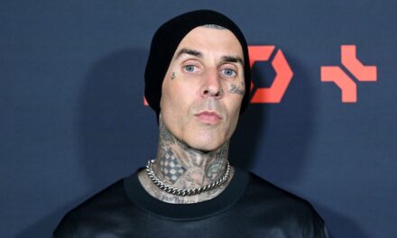 Travis Barker perpétue la tradition avec un cadeau très spécifique de 32 000 $ pour le 20e anniversaire de sa fille Alabama