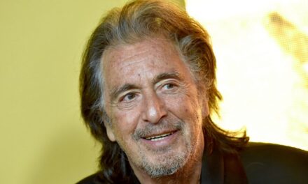 L&rsquo;état civil d&rsquo;Al Pacino à 85 ans révélé après avoir été aperçu portant une bague en or