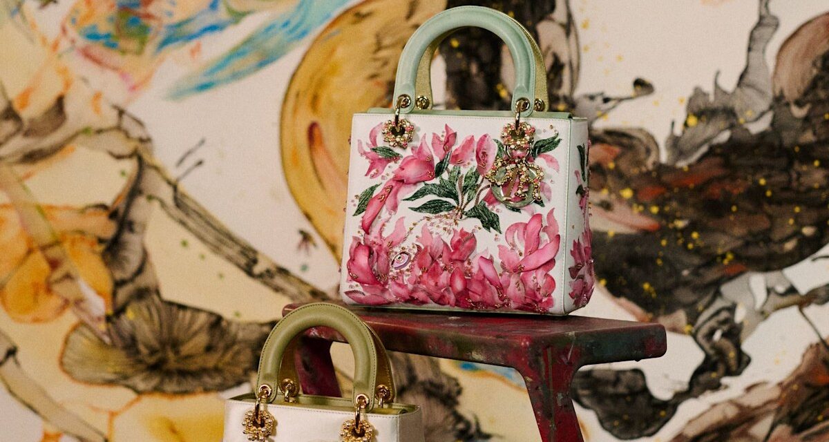 Découvrez l&rsquo;évolution de Lady Dior – de l&rsquo;influence de la princesse Diana à trois artistes qui ont redéfini son héritage