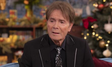 Sir Cliff Richard révèle un traitement contre le cancer de la prostate