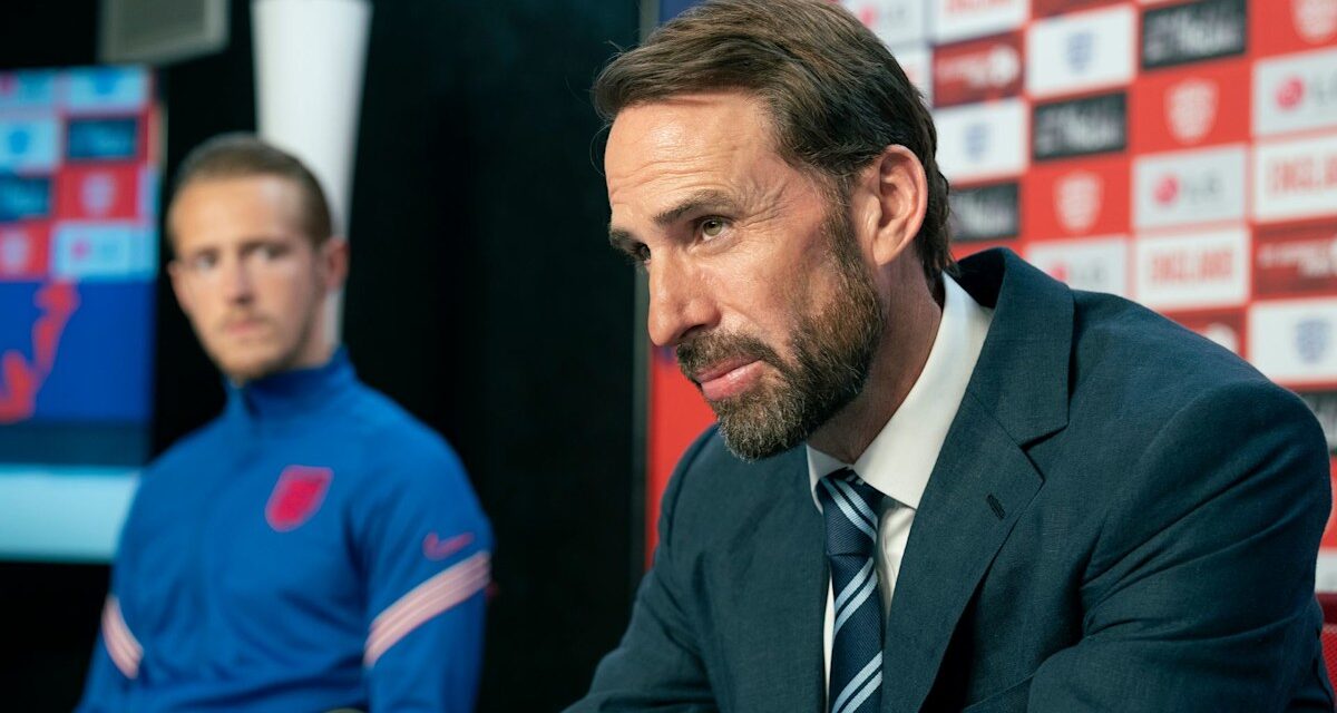 La BBC révèle un premier aperçu de Dear England avec les stars de Sherwood et The Gold