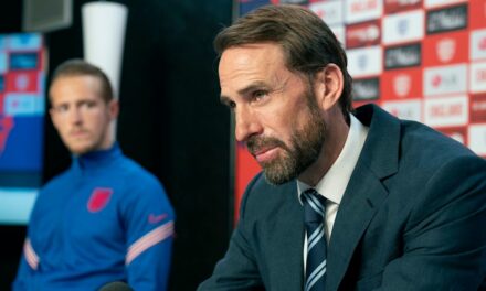 La BBC révèle un premier aperçu de Dear England avec les stars de Sherwood et The Gold