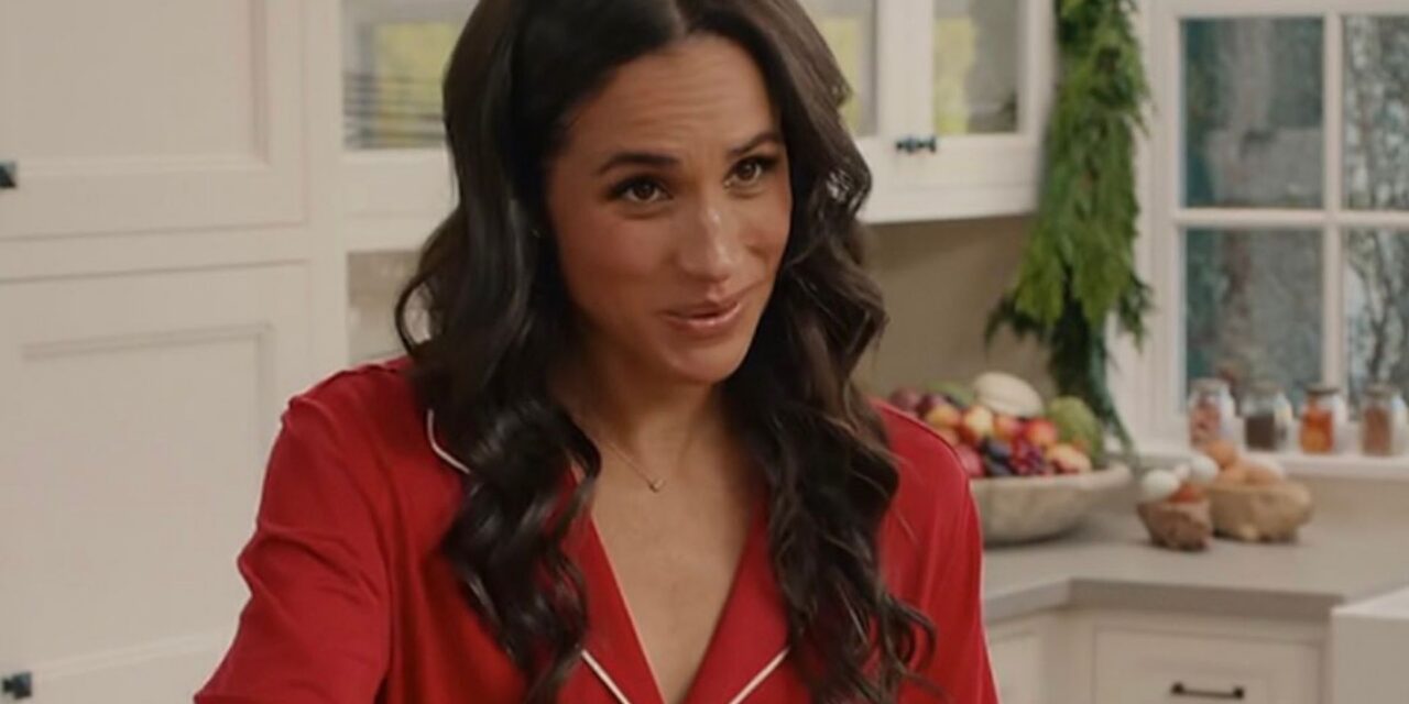 Ce sont les pyjamas rouges de fête préférés de Meghan Markle et nous en avons besoin immédiatement