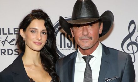Tim McGraw laisse sa fille Audrey occuper le devant de la scène dans une vidéo célébrant son 24e anniversaire