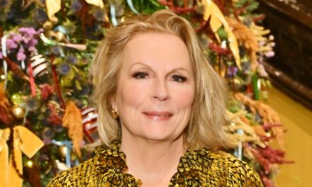 Les 3 filles sosies de Jennifer Saunders qui tiennent d&rsquo;elle – y compris une apparition surprise dans Absolutely Fabulous