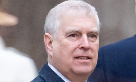 L&rsquo;interdiction d&rsquo;Andrew Mountbatten-Windsor au domicile de Sandringham avant le déménagement