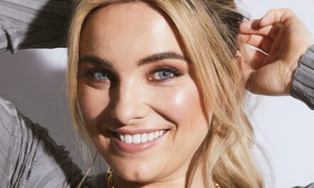 Siân Welby parle de la culpabilité de sa mère, de son mariage de rêve et de ce à quoi ressemble vraiment la salle de bain d&rsquo;Elton John – Exclusif