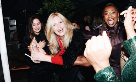 Penny Lancaster partage les projets de Noël de sa « grand-mère » avec les petits-enfants américains de son mari Rod – en exclusivité