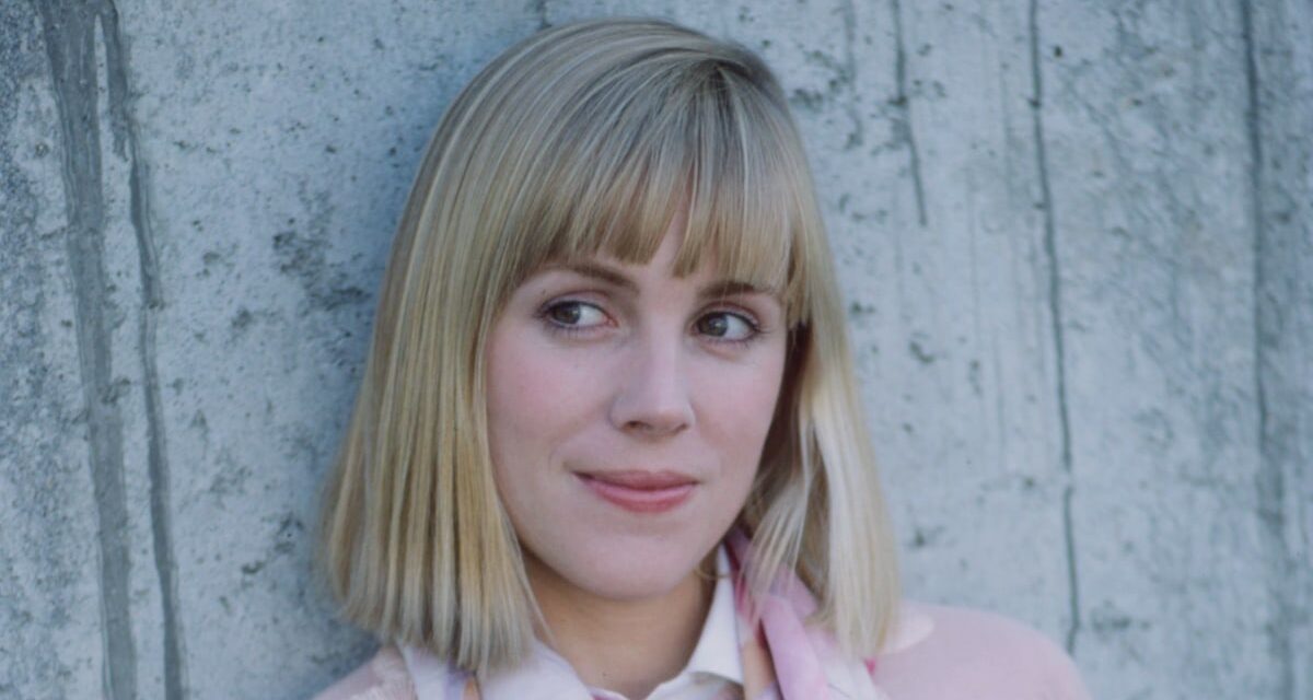 Bess Armstrong, actrice des années 1980 et co-star de Tom Hanks, débarque à Los Angeles