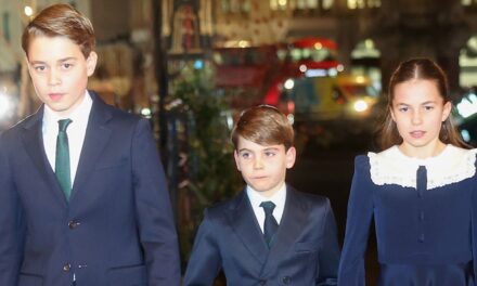 Le cadeau de Noël spécial du prince George, de la princesse Charlotte et du prince Louis dévoilé alors qu&rsquo;ils suivent les traces de leurs parents