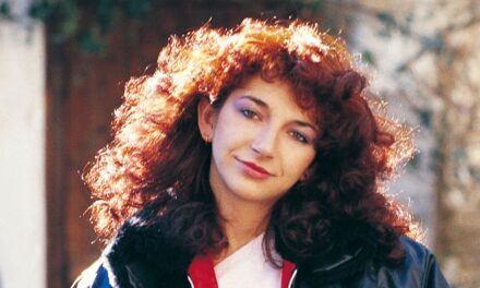 Kate Bush a le cœur brisé alors qu&rsquo;un ami est toujours porté disparu