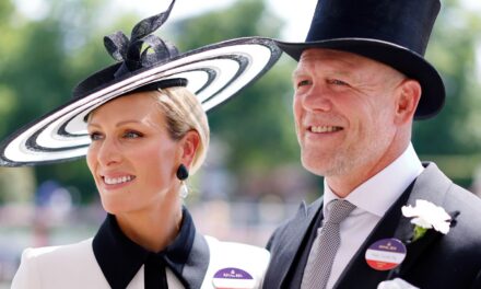 Zara et Mike Tindall descendent sur les pistes pour de somptueuses vacances au ski en famille