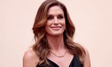 Les dernières photos de Cindy Crawford font que les fans disent tous la même chose