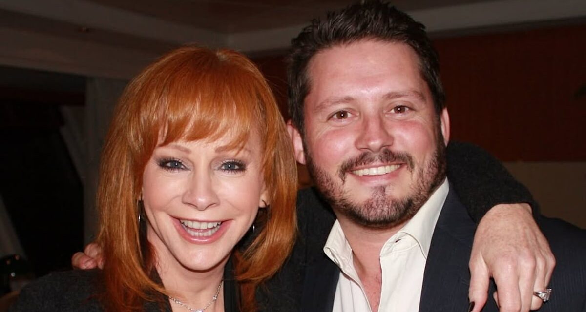 Reba McEntire rend un hommage émouvant à Brandon Blackstock lors d&rsquo;une journée difficile