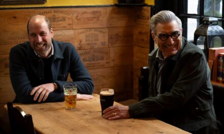 Comment le prince William « normal » se comporte-t-il réellement lorsque les caméras s&rsquo;arrêtent de tourner – exclusif