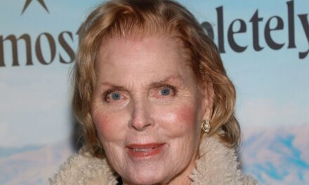 L&rsquo;actrice de Star Trek, 85 ans, fait des commentaires inattendus sur William Shatner