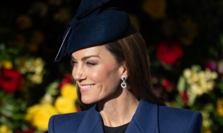 Le moment où la princesse Kate a prouvé son affection à la reine Camilla avec un baiser – voir photos