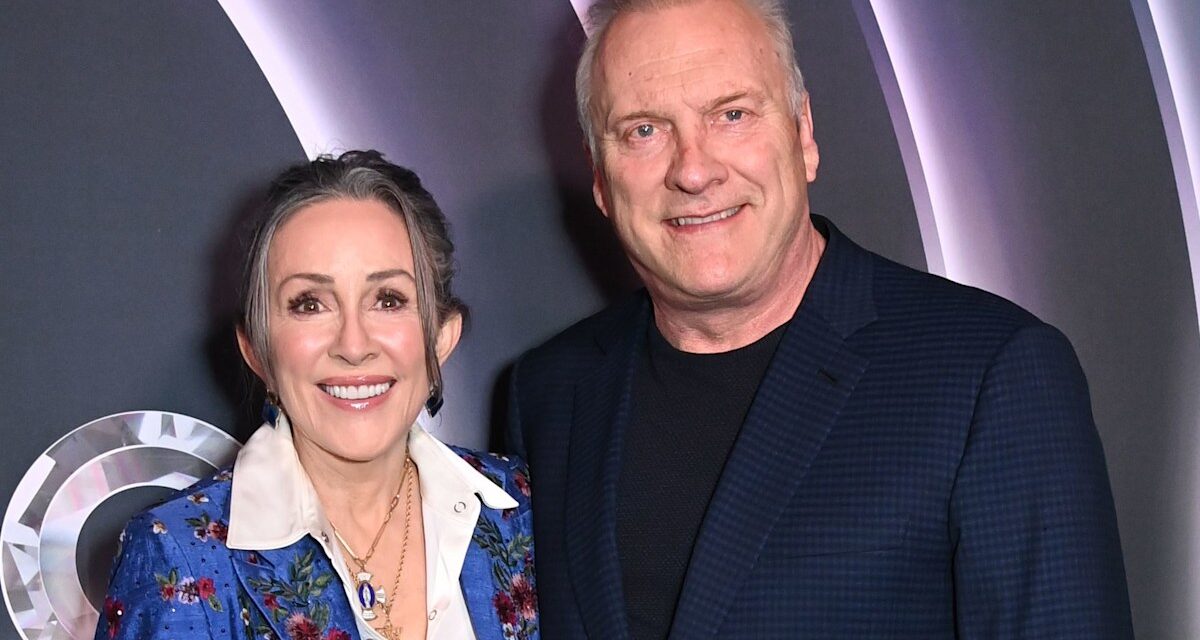 À l&rsquo;intérieur des 35 ans de mariage de Patricia Heaton avec l&rsquo;acteur David Hunt et pourquoi elle a « quitté » Los Angeles pour Nashville