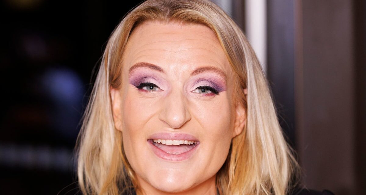 Daisy May Cooper taquine « plus de tirages de tapis, de rebondissements et de retournements » dans Am I Being Unreasonable ? saison 3 – exclusive