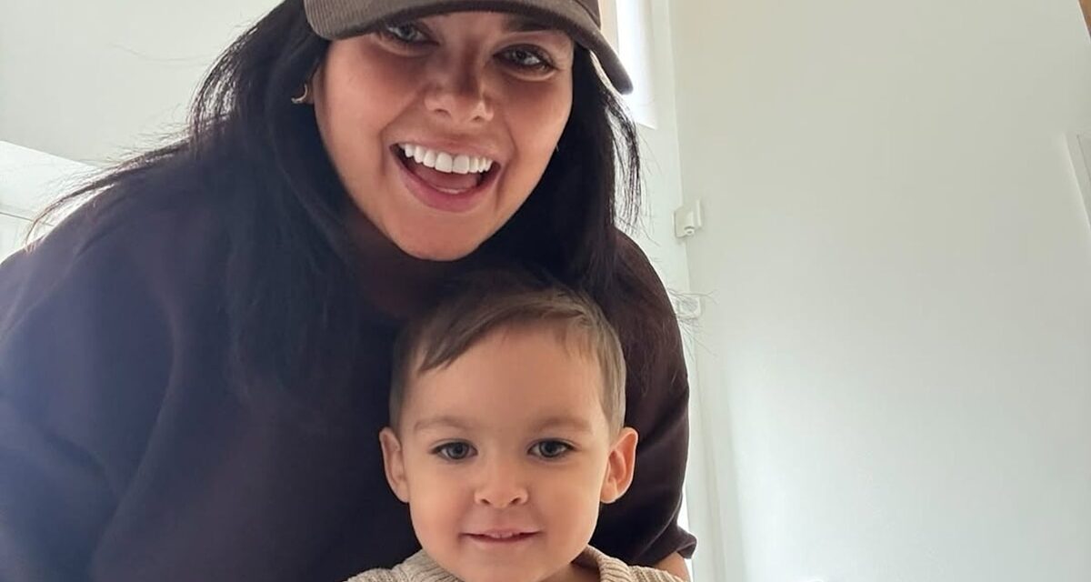 Rencontrez le seul enfant de Scarlett Moffatt avec son ancien partenaire policier Scott