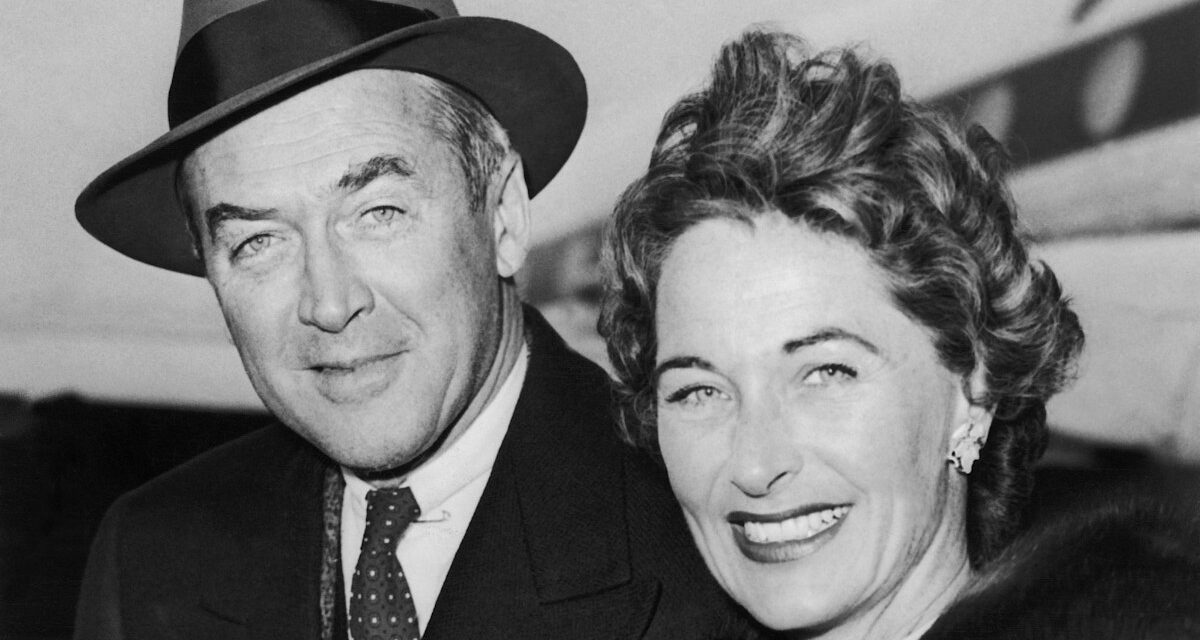 Dans les coulisses du « coup de foudre » de Jimmy Stewart avec sa femme depuis 45 ans
