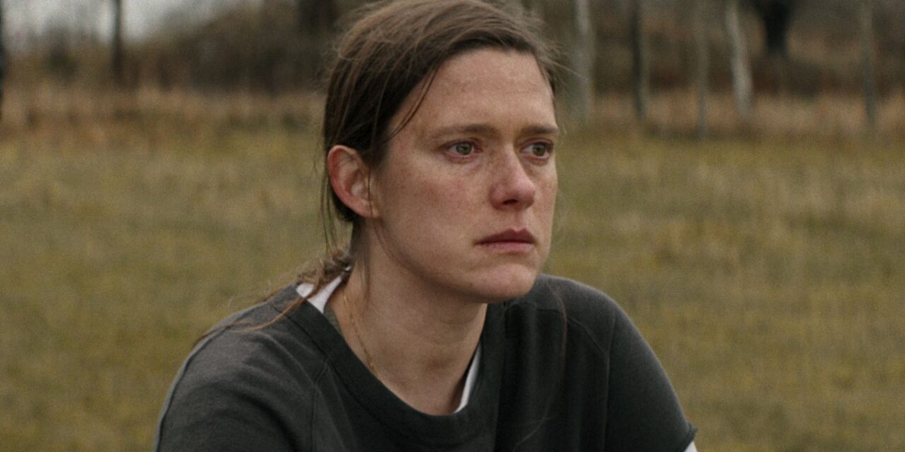 Le nouveau drame policier sombre en 5 parties de Netflix, Land of Sin, est votre frénésie télévisée d&rsquo;après Noël