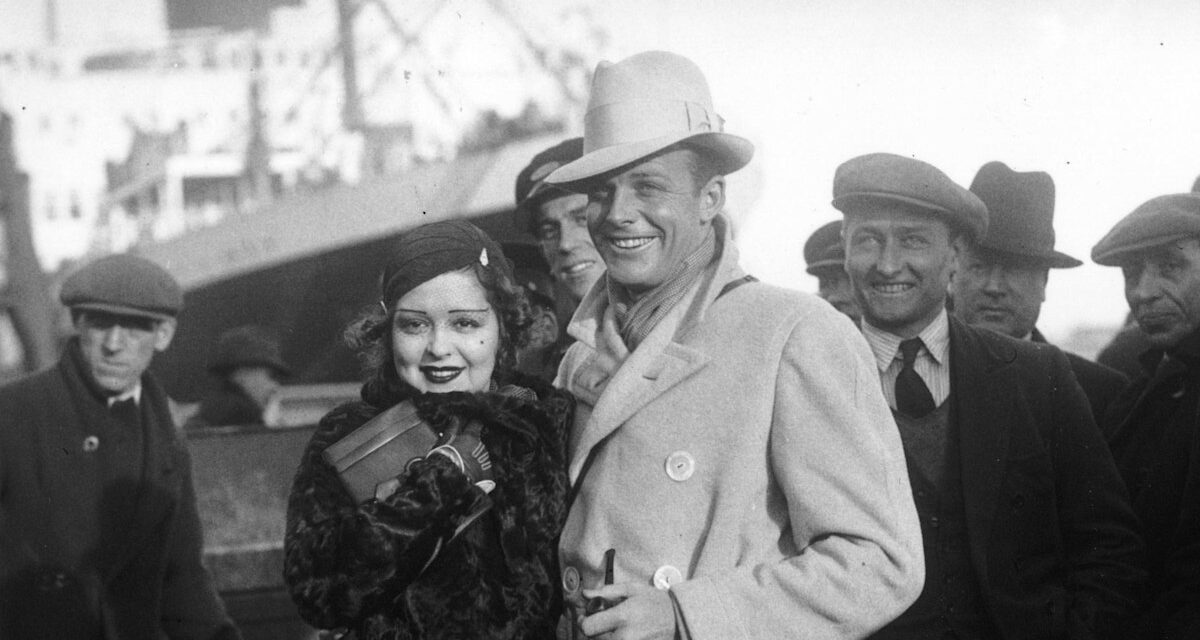 La relation légendaire des idoles hollywoodiennes Clara Bow et Rex Bells en photos