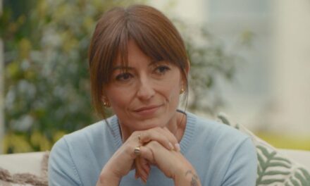 Davina McCall émue aux larmes alors qu&rsquo;elle partage une mise à jour après une opération pour un cancer du sein