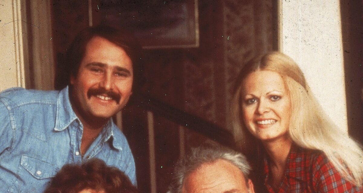 La star de All In The Family révèle pourquoi elle est restée célibataire pendant 42 ans
