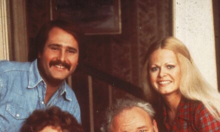La star de All In The Family révèle pourquoi elle est restée célibataire pendant 42 ans