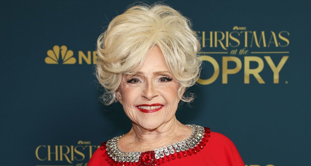 À l&rsquo;intérieur des 62 ans de mariage de la chanteuse de « Rockin&rsquo; Around the Christmas Tree » Brenda Lee avec son mari bien-aimé