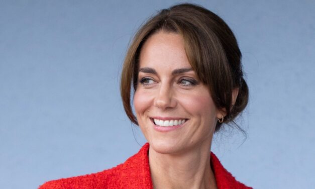 Kate Middleton abandonne son style signature pour un nouvel uniforme « chaleureux »