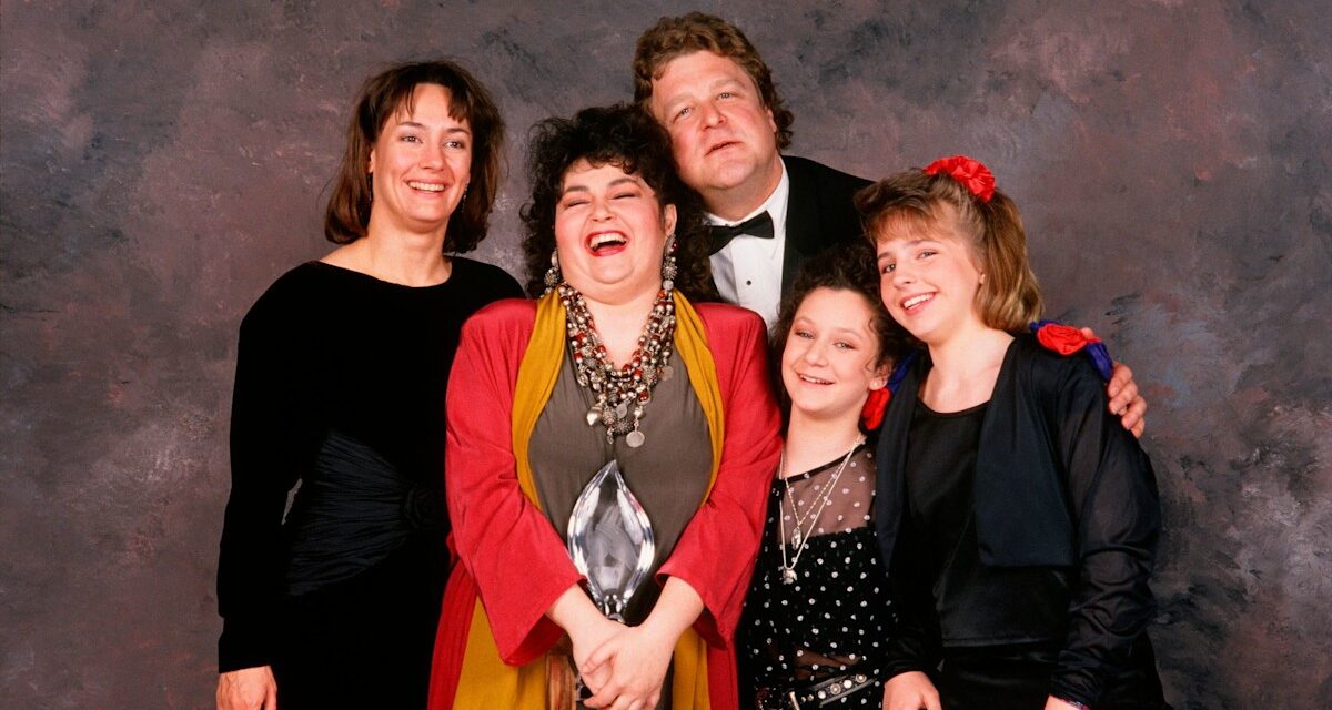 Dans la relation de John Goodman avec Roseanne Barr après le scandale qui a mis fin à leur sitcom emblématique Roseanne
