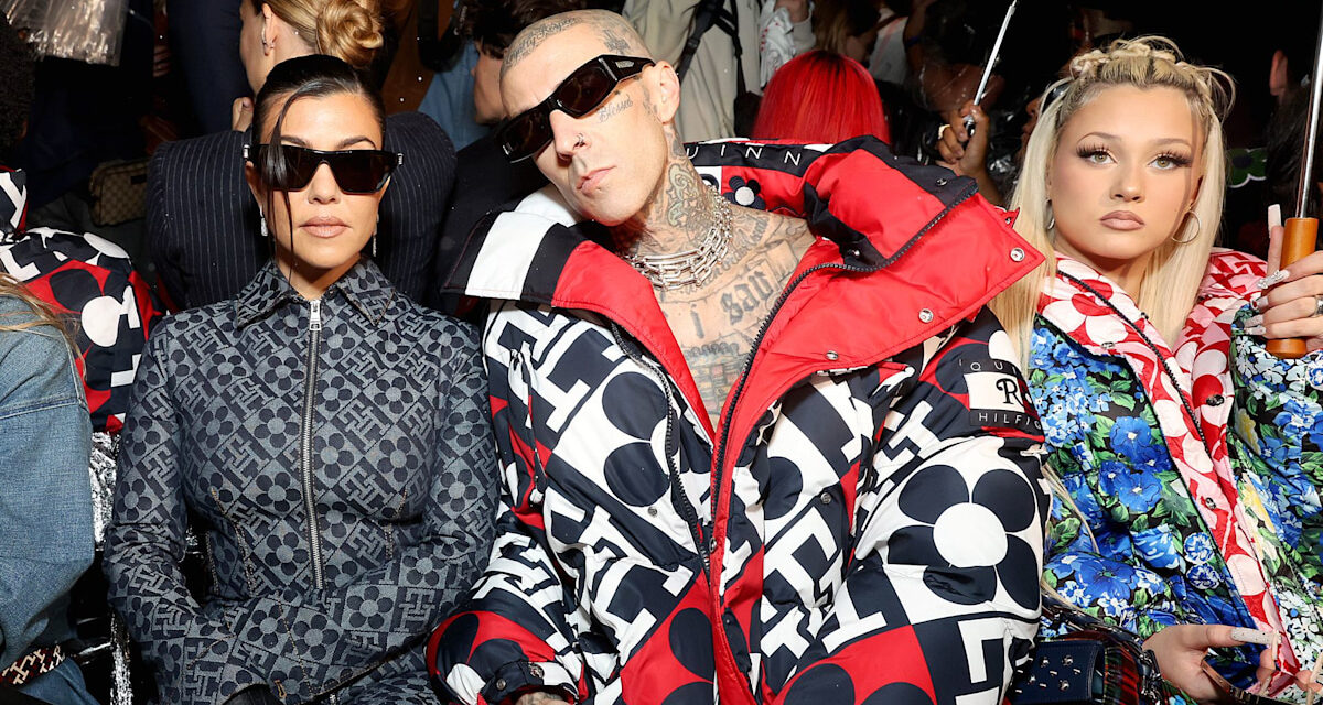 REGARDER: Alabama, la fille de Travis Barker, dévoile une collection de Noël exagérée, y compris un Birkin rose de Kylie Jenner