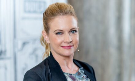 Melissa Joan Hart envisage de se lancer en politique et partage ses premières politiques – en exclusivité