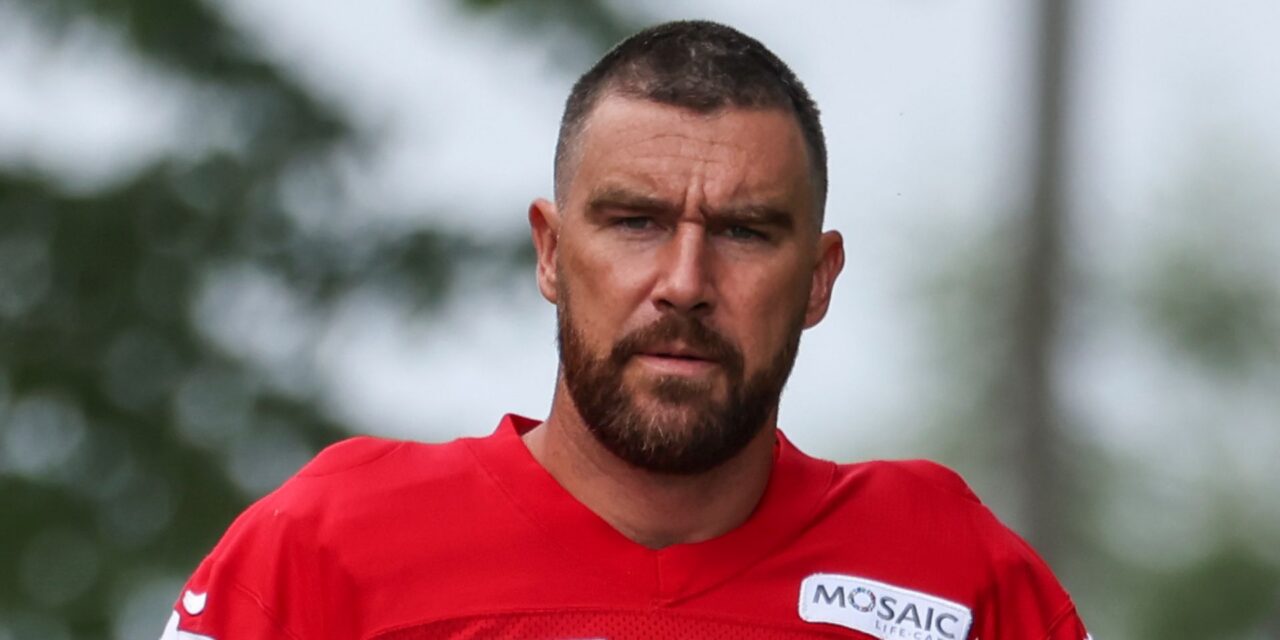 Travis Kelce soulève des questions sur la retraite après la défaite des Chiefs – son frère Jason intervient