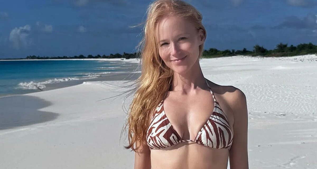 Jewel, 51 ans, partage une photo de bikini « sans vergogne » alors que les fans disent la même chose