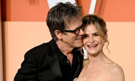 Kevin Bacon publie une jolie photo de retour avec sa femme Kyra Sedgwick