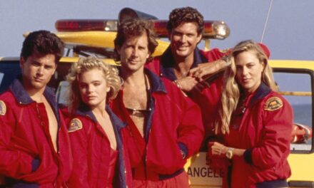 La star de Baywatch parle de la rencontre de fans la plus « folle » de sa carrière